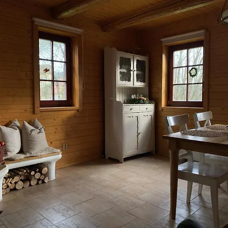Chalupa Komora Luzna Vakantiehuis *