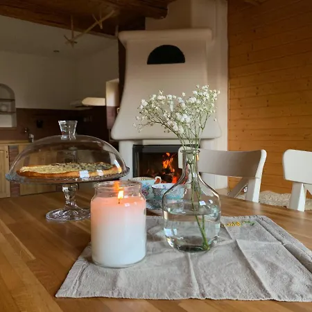 Chalupa Komora Luzna Vakantiehuis *