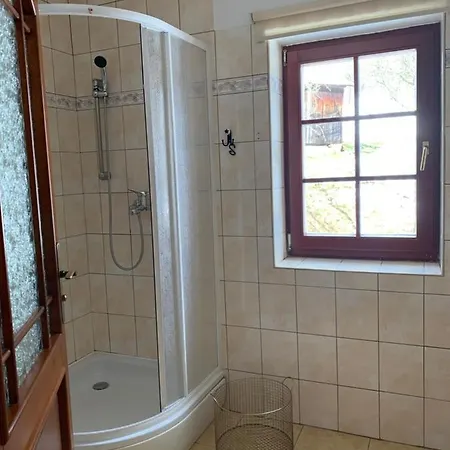 Chalupa Komora Luzna Vakantiehuis *